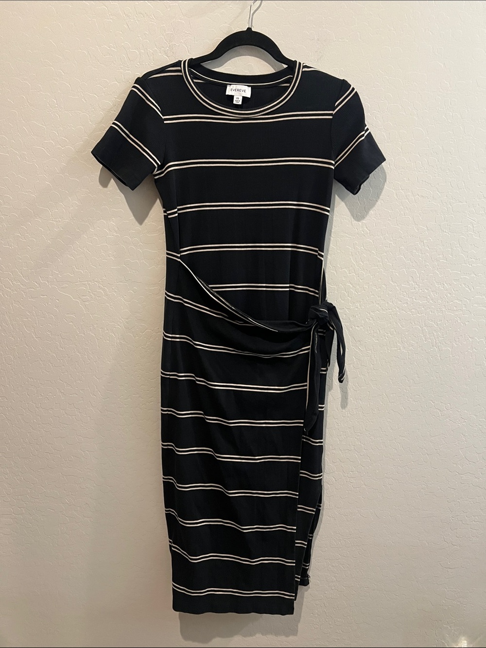 Evereve Black and White Striped Tie-Waist Midi Dress